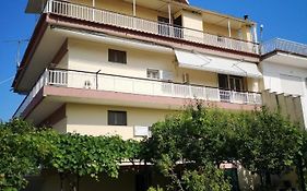 Evangelias House!